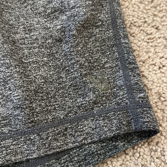 Vuori Men’s Ponto Shorts - Soft Heather Gray - Picture 5 of 6